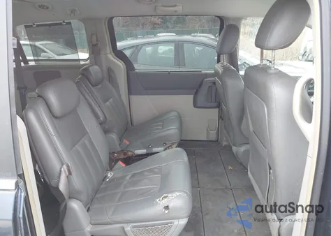 2008 Chrysler Town & Country Touring from USA, damaged, VIN 2A8HR54P48R713748